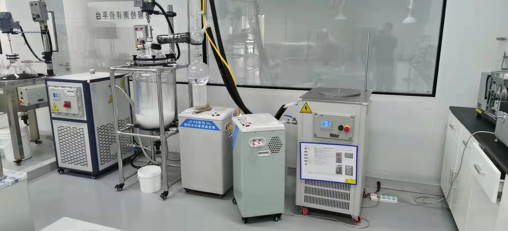 水循環冷熱一體機的工作原理什么?是如何來控制溫度的呢?